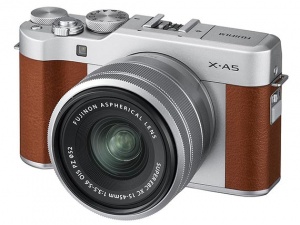Fujifilm introducerer nyt systemkamera og 15-45mm zoomobjektiv