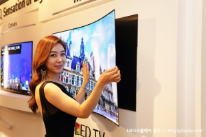 IFA 2015: LG fremviser 111 tommer bølgeformet dobbeltsidet OLED TV