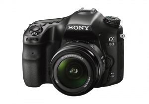 Sony annoncerer Alpha SLT-A68 med 24 MPixels APS-sensor, OLED viewfinder og 4D-fokusering med 79 autofokuspunkter