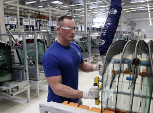 Volkswagen uddeler AR-briller til deres medarbejdere efter succesfuld test